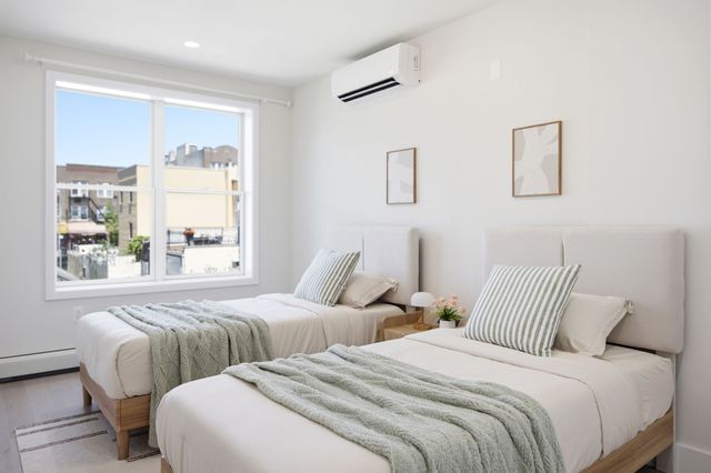 19-25 22nd Road, New York City, NY 11105
