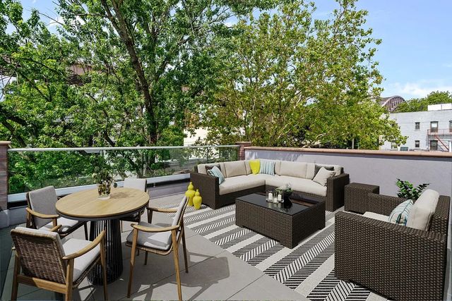 19-25 22nd Road, New York City, NY 11105