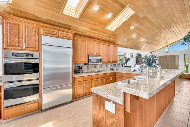 5561 BEAVER LANE, Discovery Bay, CA 94505