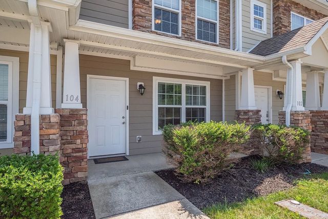 104 Cobblestone Place Dr, Goodlettsville, TN 37072