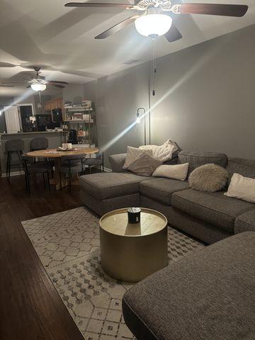 104 Cobblestone Place Dr, Goodlettsville, TN 37072