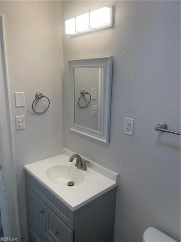 728 Bolling ST, Franklin, VA 23851