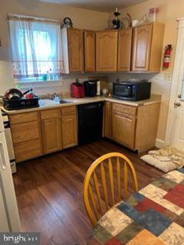 411 CLEVELAND AVE, Riverside, NJ 08075