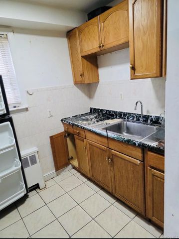 1729 Barnes Avenue, Bronx, NY 10462