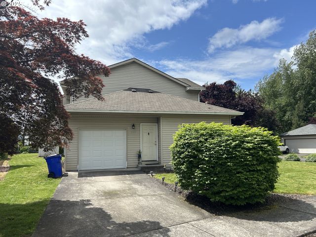 -1 Ne LIJA Loop, Portland, OR 97211