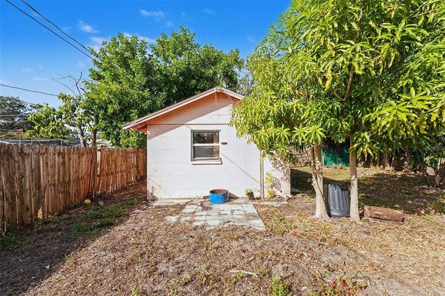 2405 44TH STREET S, St Petersburg, FL 33711