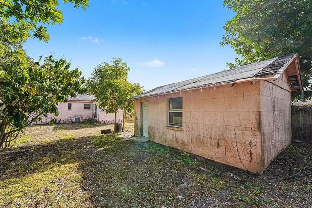 2405 44TH STREET S, St Petersburg, FL 33711