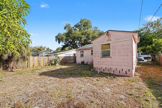 2405 44TH STREET S, St Petersburg, FL 33711