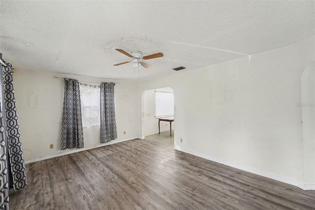 2405 44TH STREET S, St Petersburg, FL 33711