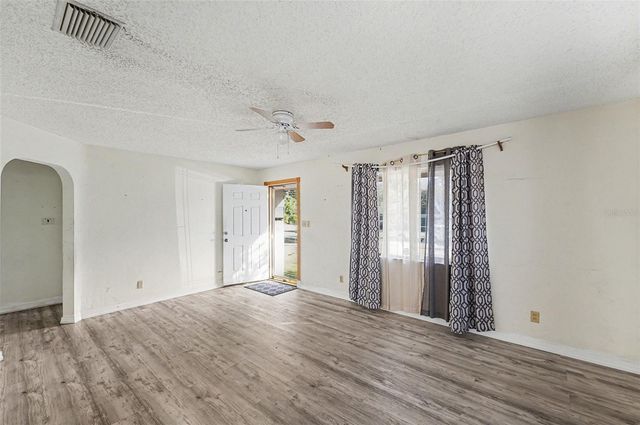 2405 44TH STREET S, St Petersburg, FL 33711