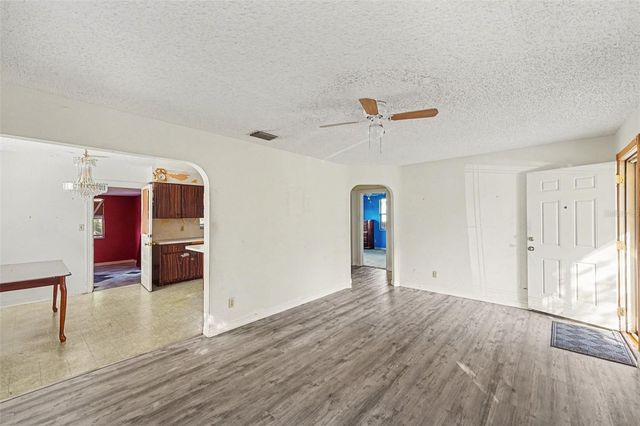 2405 44TH STREET S, St Petersburg, FL 33711