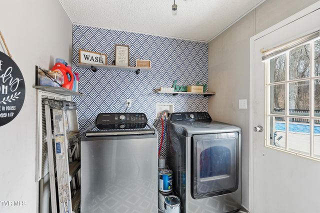 305 Browders Chapel Road, Hiltons, VA 24258