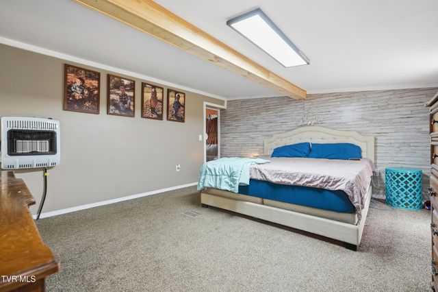 305 Browders Chapel Road, Hiltons, VA 24258