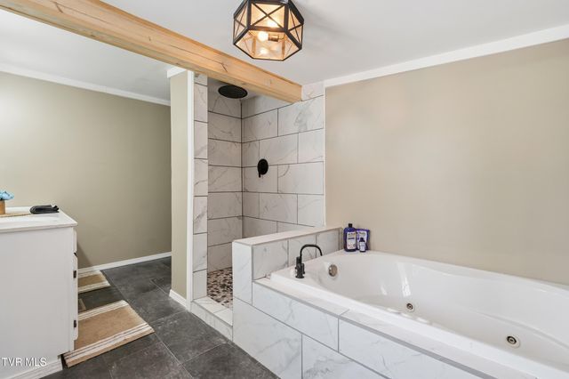 305 Browders Chapel Road, Hiltons, VA 24258