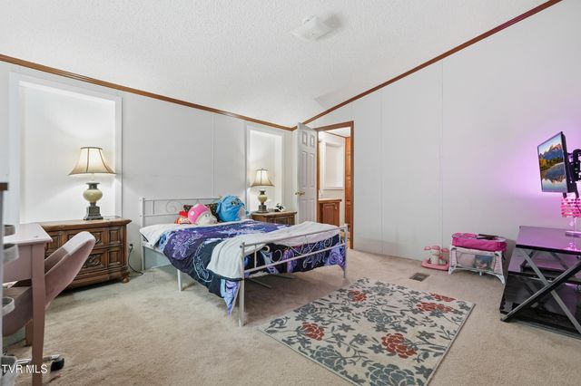 305 Browders Chapel Road, Hiltons, VA 24258