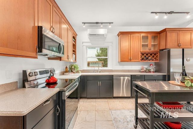 1005 N 21st St, Boise, ID 83702