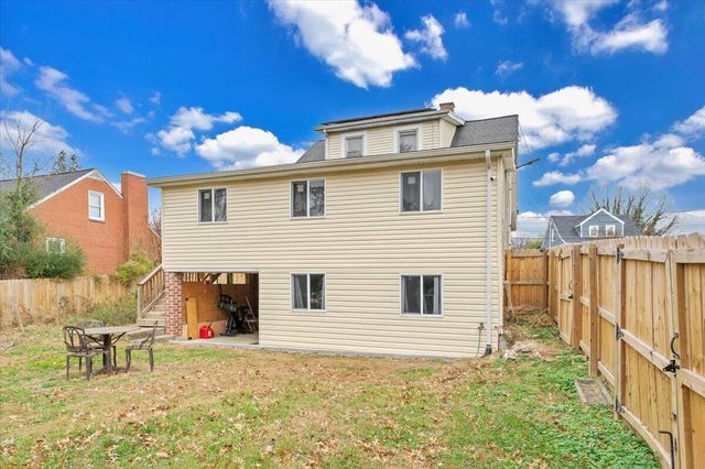 2836 Clifton ST, Roanoke, VA 24017