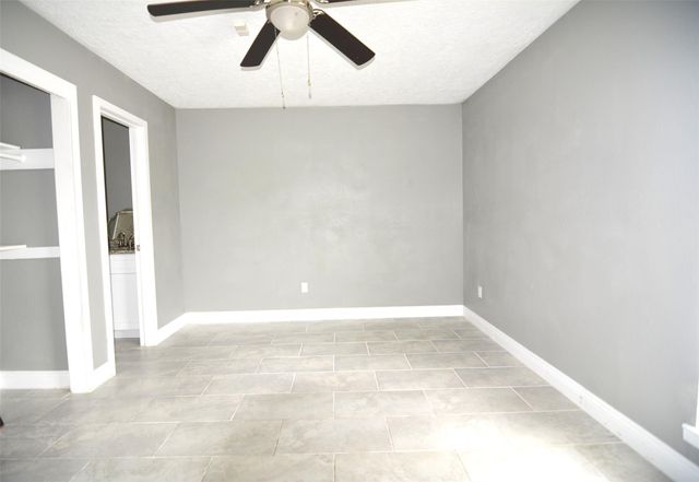 11502 W Bellfort Avenue, Houston, TX 77099