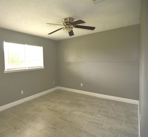 11502 W Bellfort Avenue, Houston, TX 77099