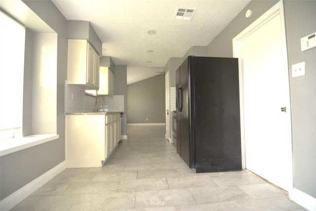 11502 W Bellfort Avenue, Houston, TX 77099