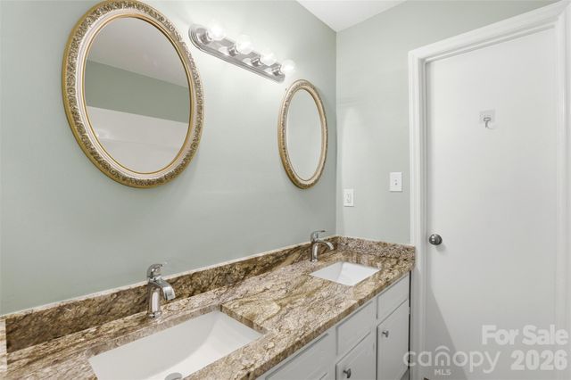 1440 Jodhpur Court, Charlotte, NC 28212
