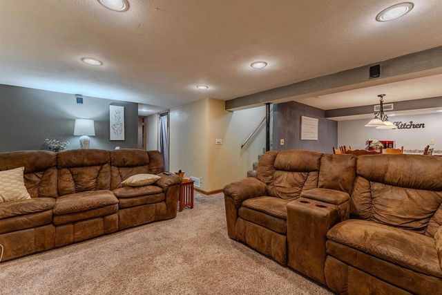 1775 LOMBARD AVENUE, Oshkosh, WI 54902