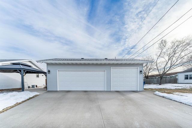 1775 LOMBARD AVENUE, Oshkosh, WI 54902