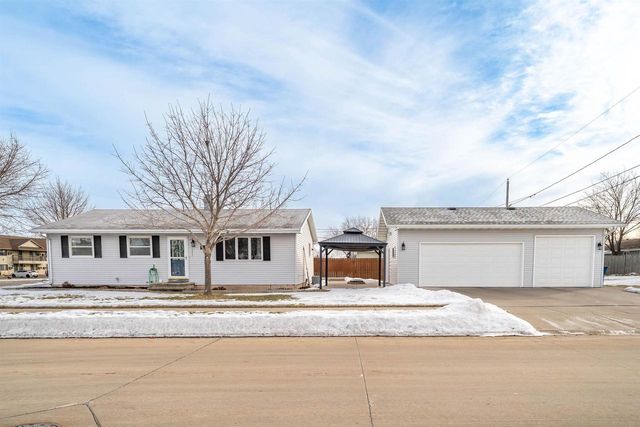 1775 LOMBARD AVENUE, Oshkosh, WI 54902