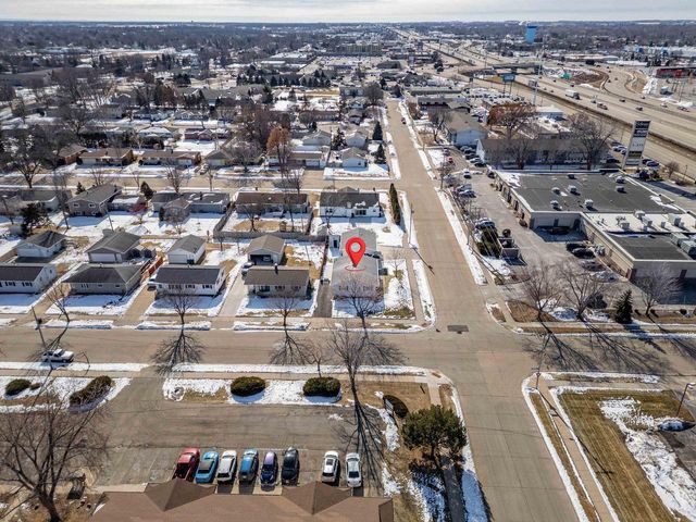 1775 LOMBARD AVENUE, Oshkosh, WI 54902