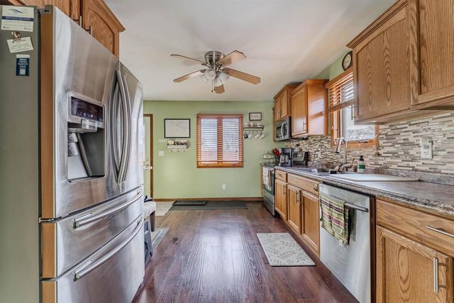 1775 LOMBARD AVENUE, Oshkosh, WI 54902