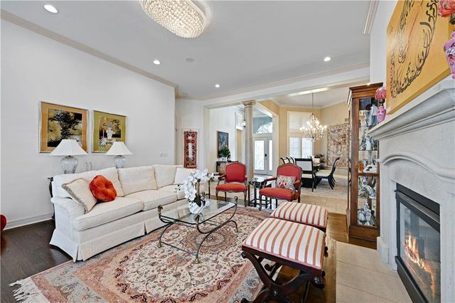 14001 Nicklaus Drive, Overland Park, KS 66223