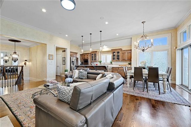 14001 Nicklaus Drive, Overland Park, KS 66223