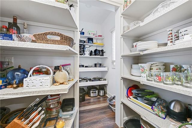 14001 Nicklaus Drive, Overland Park, KS 66223