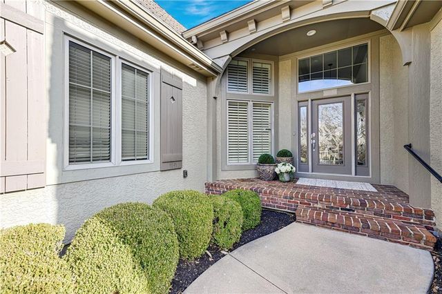 14001 Nicklaus Drive, Overland Park, KS 66223