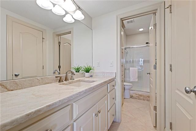 14001 Nicklaus Drive, Overland Park, KS 66223