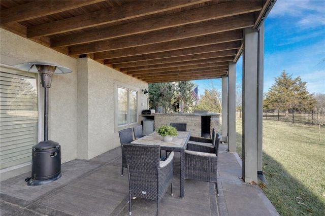 14001 Nicklaus Drive, Overland Park, KS 66223