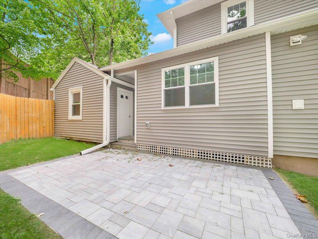 121 Clinton Avenue, Nyack, NY 10960