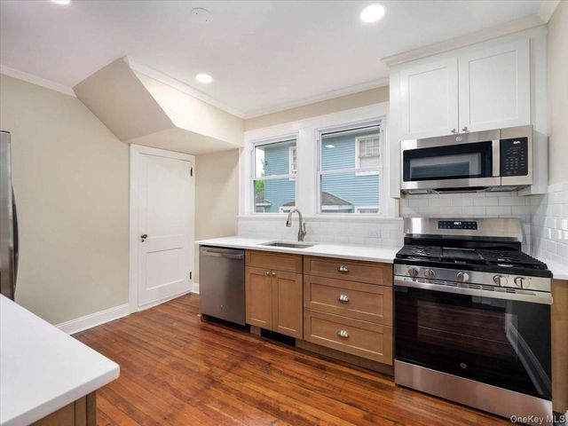 121 Clinton Avenue, Nyack, NY 10960