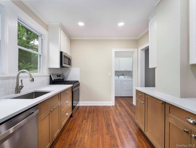 121 Clinton Avenue, Nyack, NY 10960