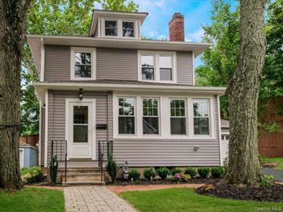 121 Clinton Avenue, Nyack, NY 10960