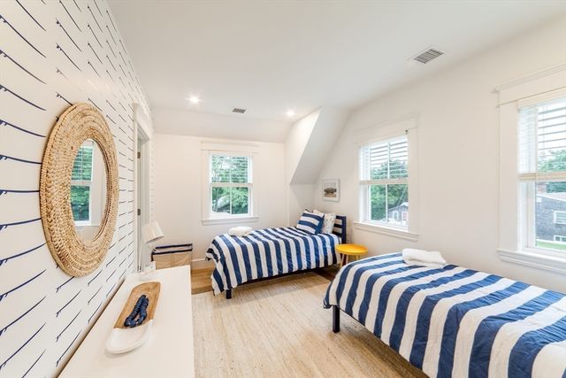 38 Pinehurst Road, Edgartown, MA 02539