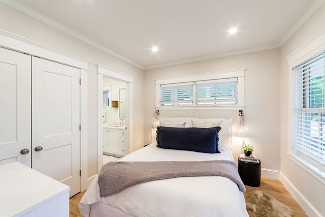 38 Pinehurst Road, Edgartown, MA 02539