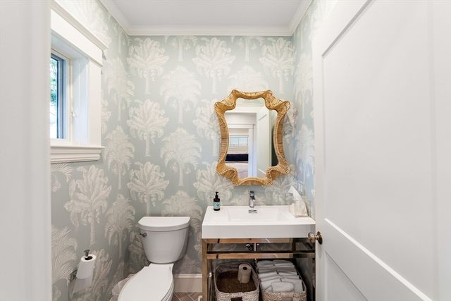 38 Pinehurst Road, Edgartown, MA 02539