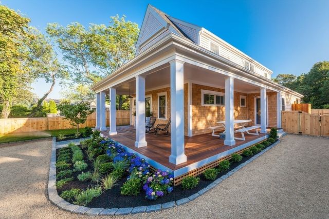 38 Pinehurst Road, Edgartown, MA 02539