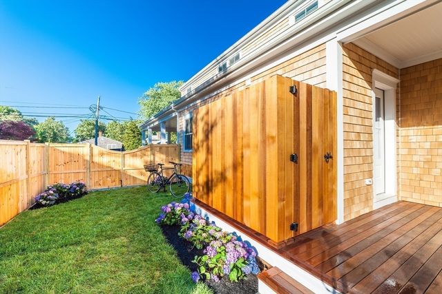 38 Pinehurst Road, Edgartown, MA 02539