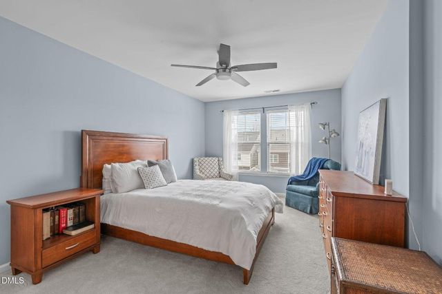 917 Ambergate Station, Apex, NC 27502