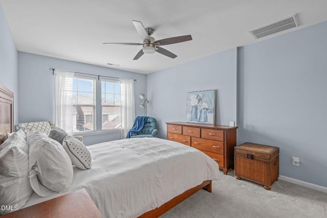 917 Ambergate Station, Apex, NC 27502