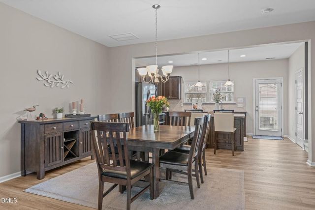 917 Ambergate Station, Apex, NC 27502