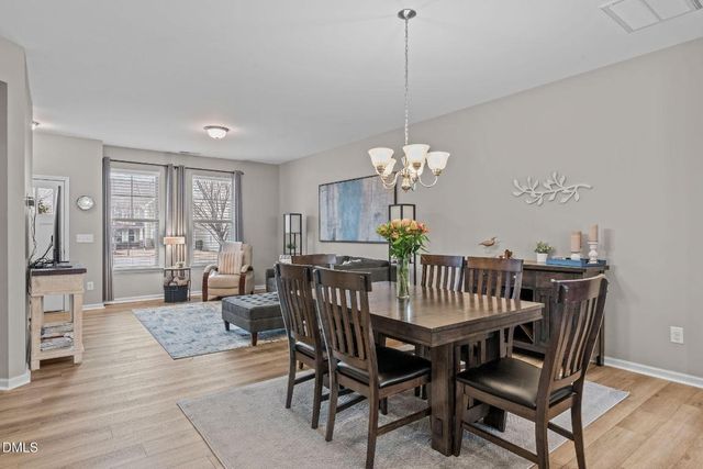 917 Ambergate Station, Apex, NC 27502