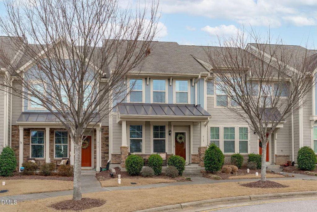 917 Ambergate Station, Apex, NC 27502